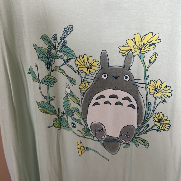 Totoro tee - Picture 2 of 2